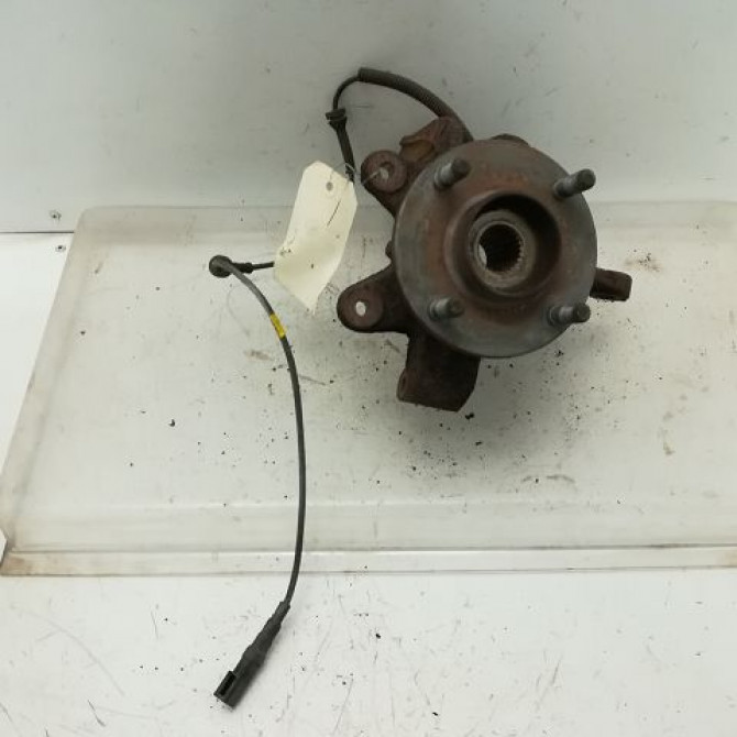 Moyeu avg occasion FORD FIESTA V Phase 1 09-2002->10-2005 1.3i 1201569 1