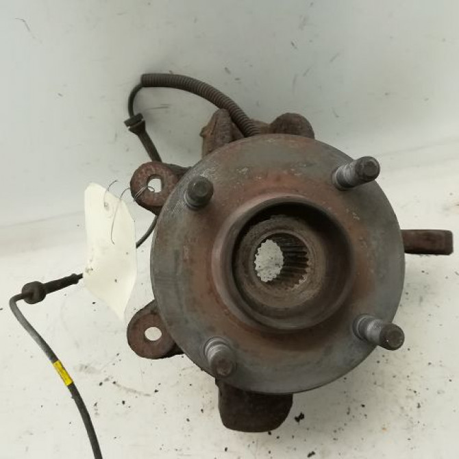 Moyeu avg occasion FORD FIESTA V Phase 1 09-2002->10-2005 1.3i 1201569 2