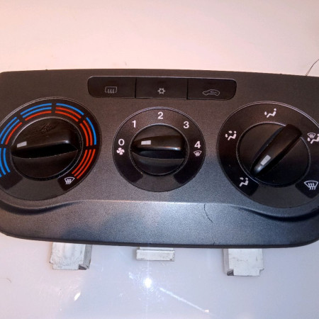 Commande de chauffage occasion FIAT GRANDE PUNTO III Phase 1 09-2005->12-2013 1.2i 65ch 735419802