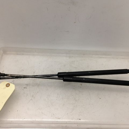 Verin droit hayon occasion AUDI A3 II Phase 1 06-2003->06-2008 2.0 TDi 140ch 8P3827552D