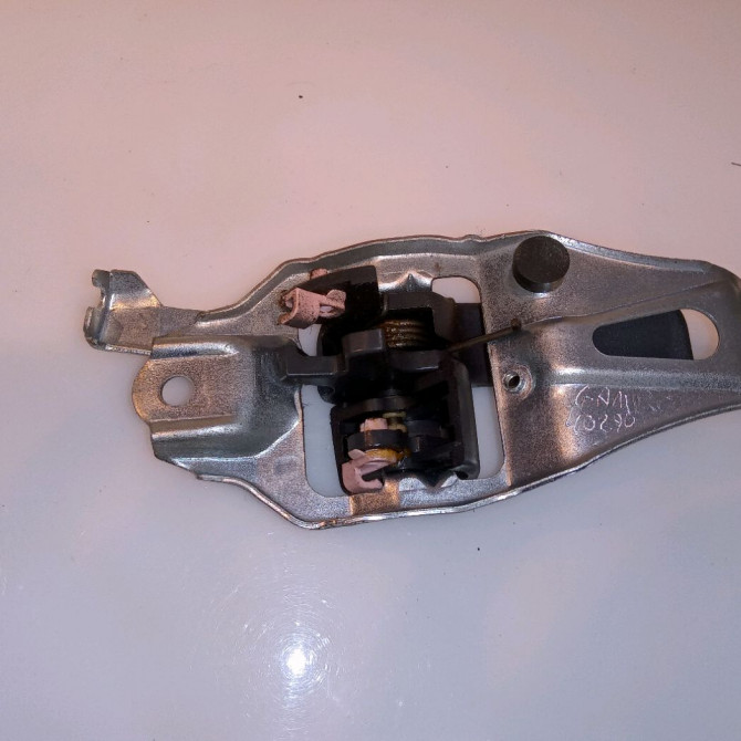 Poignee int porte avg occasion TOYOTA RAV4 I Phase 2 11-1997->07-2000 6920642020B1 2