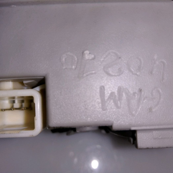 Plafonnier occasion TOYOTA RAV4 I Phase 2 11-1997->07-2000 8124012060B3 3