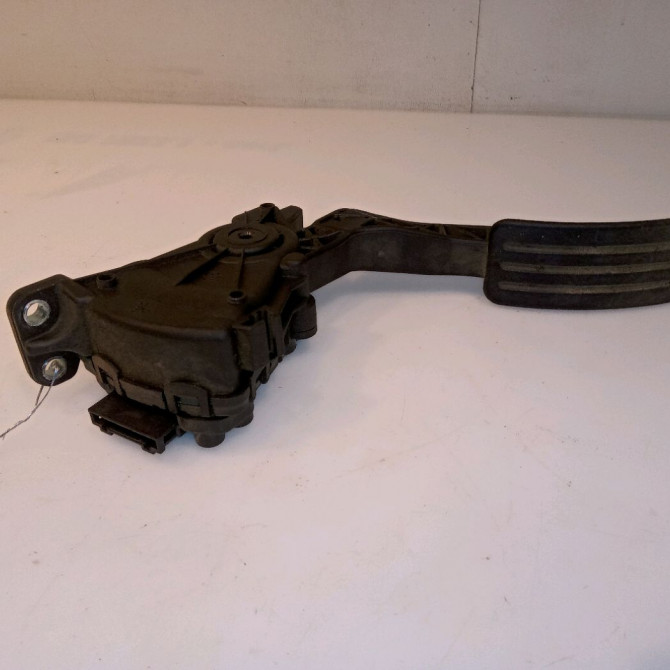 Potentiometre accelerateur occasion DACIA LOGAN I Phase 1 MCV 01-2007->10-2008 1.5 DCI 85ch 1