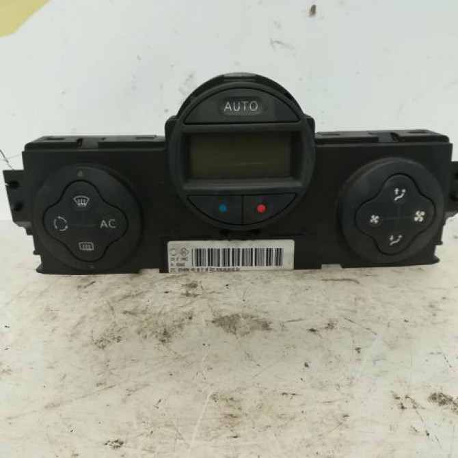 Commande de chauffage occasion RENAULT SCENIC II Phase 1 03-2004->09-2006 7701208975 1