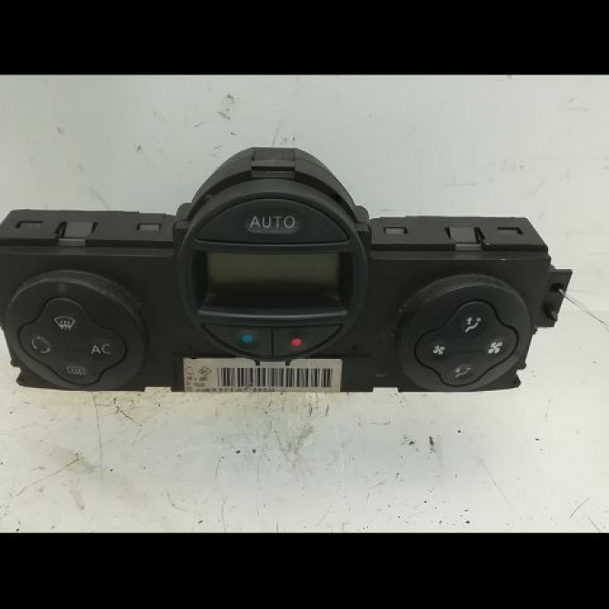 Commande de chauffage occasion RENAULT SCENIC II Phase 1 03-2004->09-2006 7701208975 1