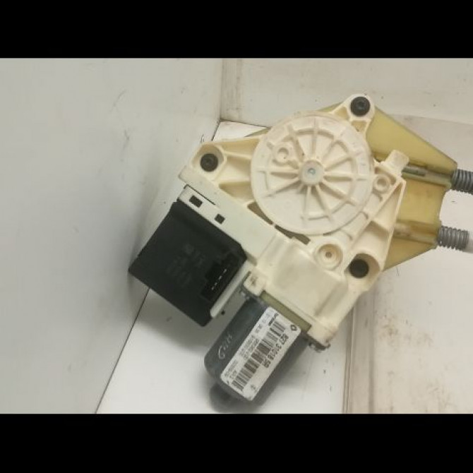 Mecanisme+moteur leve-glace arg occasion RENAULT MEGANE III Phase 2 01-2012->06-2014 1.5 DCI 8v 110ch 827210008R 2
