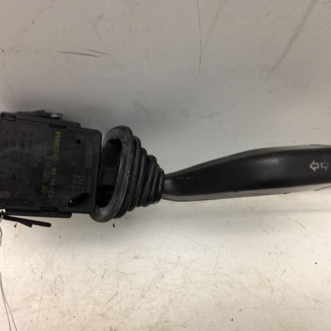 Commande clignotant occasion OPEL CORSA III Phase 2 08-2003->09-2006 1.3 CDTI 9185414 1