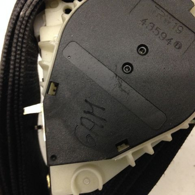 Ceinture avant droite occasion OPEL CORSA III Phase 2 08-2003->09-2006 1.3 CDTI 13122358 2