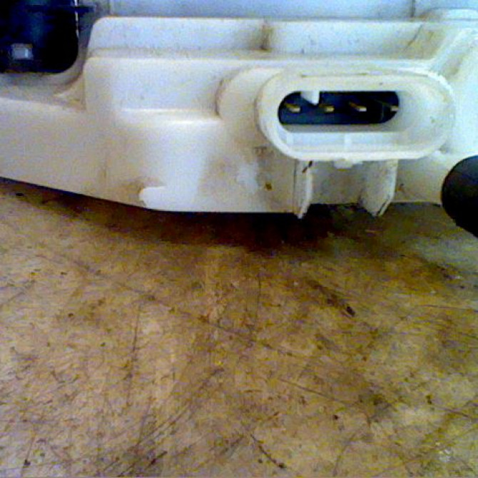 Serrure porte avg occasion RENAULT MEGANE II Phase 1 09-2003->12-2005 1.5 DCI 105ch 8200027776 2