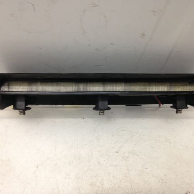 Feux stop supplementaire occasion OPEL CORSA III Phase 2 08-2003->09-2006 1.3 CDTI 9196396 1