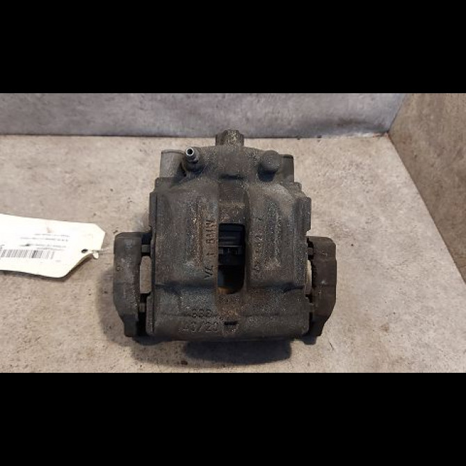 Etrier de frein arrière droit occasion B.M.W. SERIE 1 I Phase 1 01-2007->07-2011 118d 143ch 34216768694 1