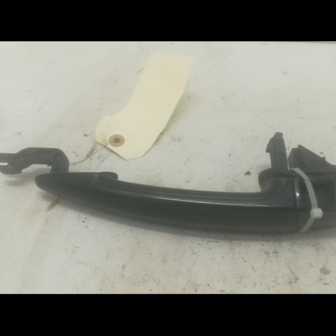 Poignee ext porte avd occasion B.M.W. SERIE 1 I Phase 1 05-2004->12-2006 120d 51217207552 1