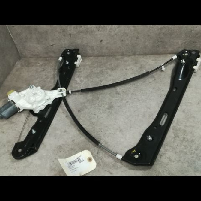 Mecanisme + moteur lève-glace avant droit occasion B.M.W. SERIE 1 I Phase 1 01-2007->07-2011 120d 177ch 51337138466 1