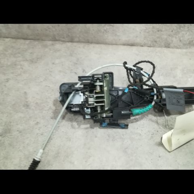 Poignee ext porte arg occasion B.M.W. SERIE 1 I Phase 1 01-2007->07-2011 120d 177ch 51217207551 2