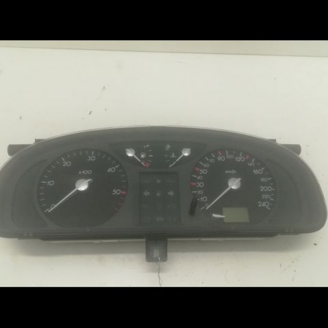 Compteur occasion RENAULT LAGUNA II Phase 1 11-2000->03-2005 1.9 DCI 120ch 8200291334 1