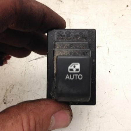 Commande lève-glace porte avant droite occasion KIA CEE D II Phase 1 09-2012->... 935751H100EQ