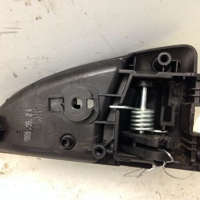 Poignee int porte avg occasion KIA CEE D II Phase 1 09-2012->... 826101H010 2