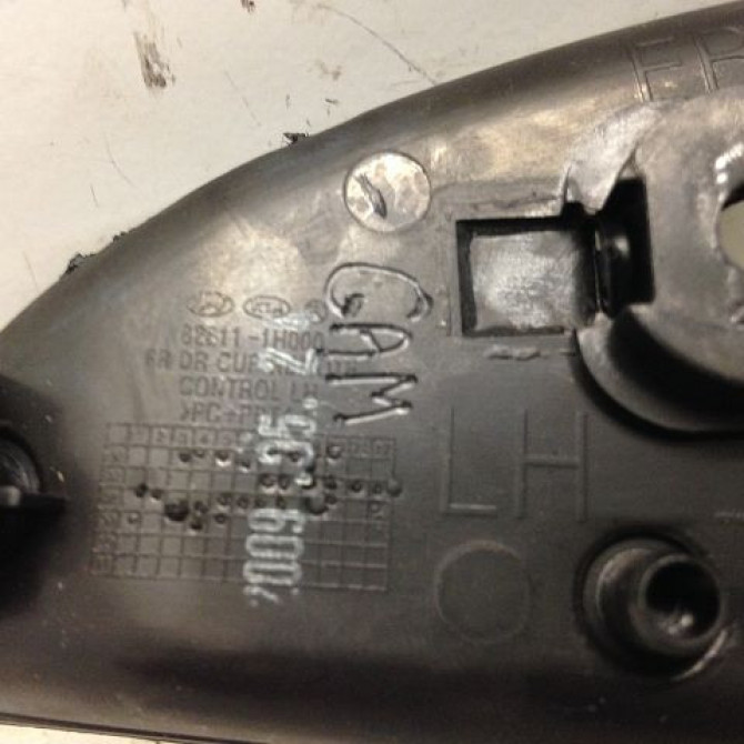 Poignee int porte avg occasion KIA CEE D II Phase 1 09-2012->... 826101H010 3