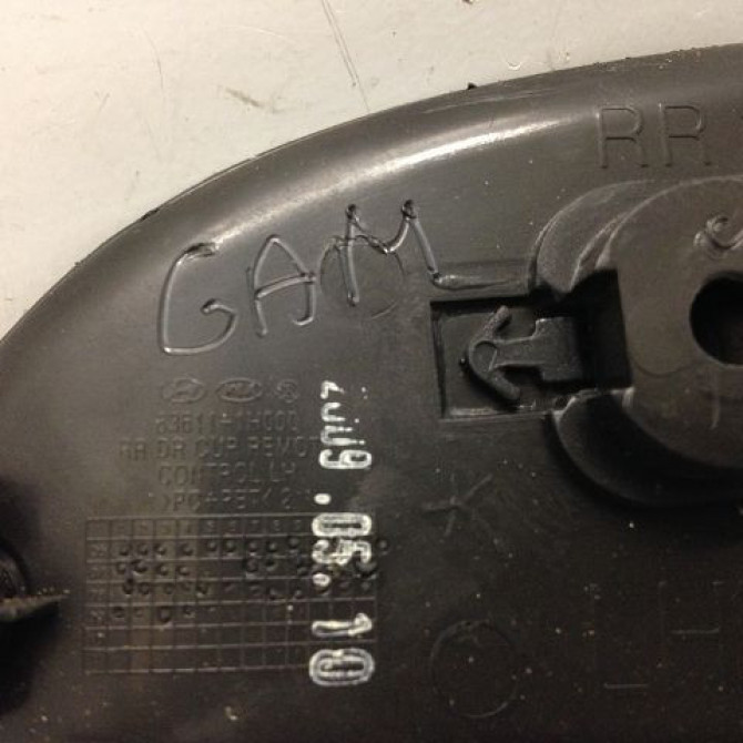 Poignee int porte arg occasion KIA CEE D II Phase 1 09-2012->... 836101H010 3