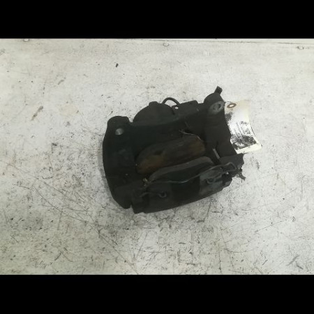 Etrier de frein avant droit occasion RENAULT VELSATIS Phase 1 01-2002->04-2005 2.2 DCI 150ch 7701049763