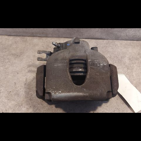 Etrier de frein avant droit occasion RENAULT ESPACE IV Phase 1 09-2002->03-2006 2.2 DCI 150ch 7701049763