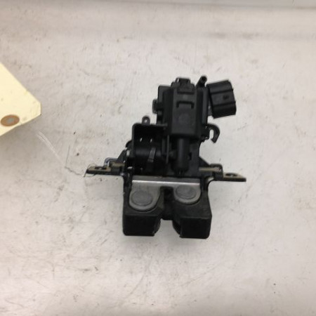 Serrure hayon occasion TOYOTA YARIS III YARIS III Phase 1 2011-03-01->2015-04-30 6935002090