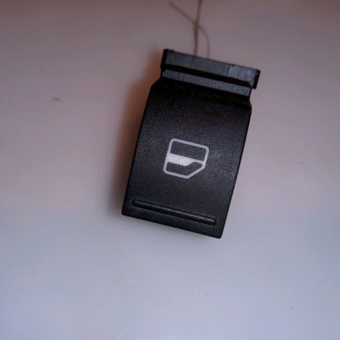 Commande leve-glace porte arrière droite occasion VOLKSWAGEN TIGUAN I Phase 1 11-2007->04-2011 1