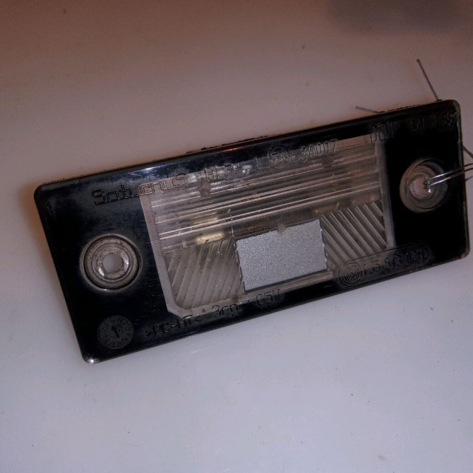 Eclaireur plaque de police d occasion VOLKSWAGEN TIGUAN I Phase 1 11-2007->04-2011 1