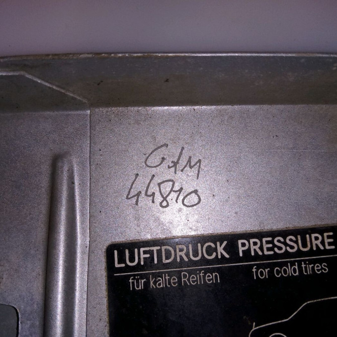 Volet de trappe carburant occasion MERCEDES CLASSE C II Phase 1 05-2000->03-2004 C 220 CDI 2037500206 3