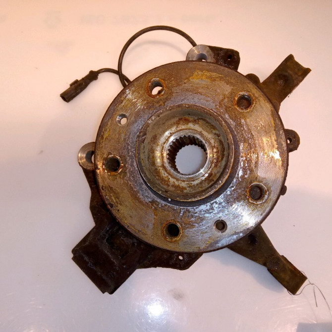 Moyeu avg occasion RENAULT SCENIC III 1