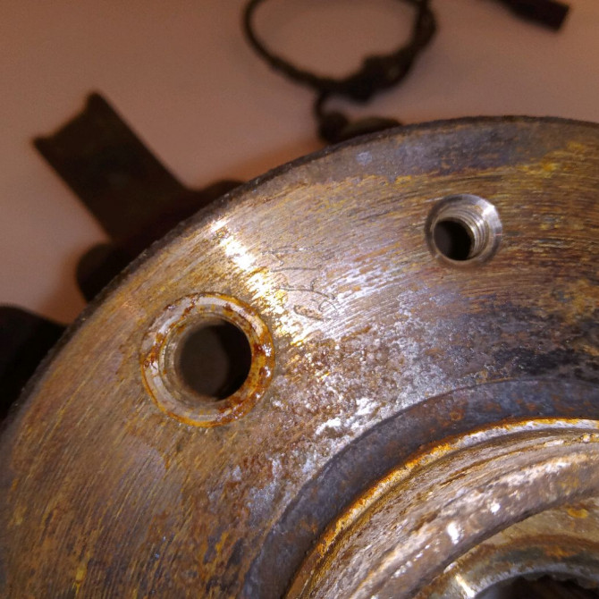 Moyeu avg occasion RENAULT SCENIC III 3