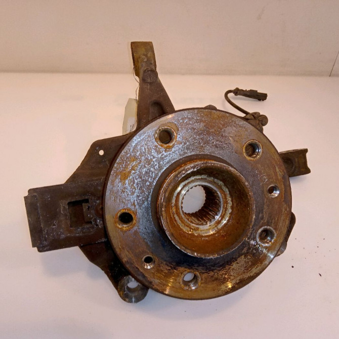 Moyeu avd occasion RENAULT SCENIC III 1