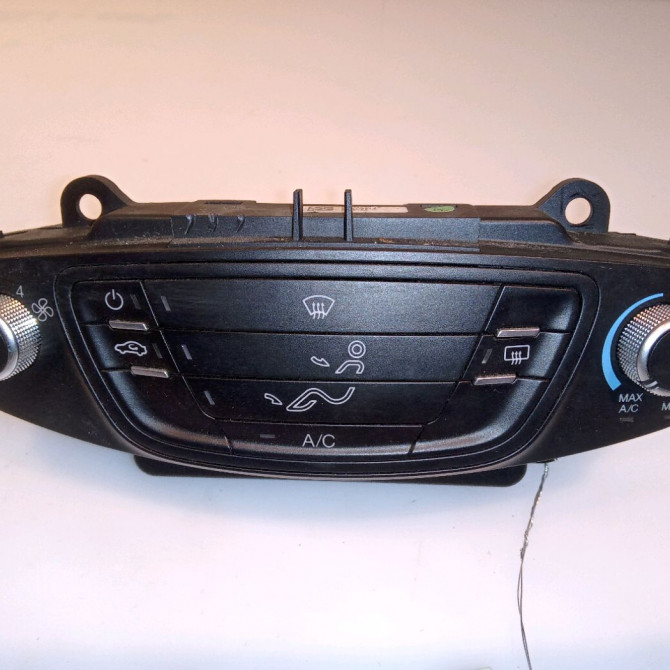 Commande de chauffage occasion FORD B-MAX Phase 1 06-2012->... 2116813 1