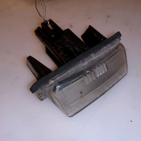 Eclaireur plaque de police d occasion TOYOTA YARIS III YARIS III Phase 1 2011-03-01->2015-04-30 1.5 100ch 812700D120