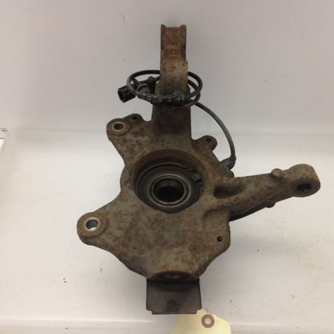 Moyeu avd occasion RENAULT MEGANE III Phase 1 11-2008->01-2012 1.4 TCE 16v 130ch 402108022R 2