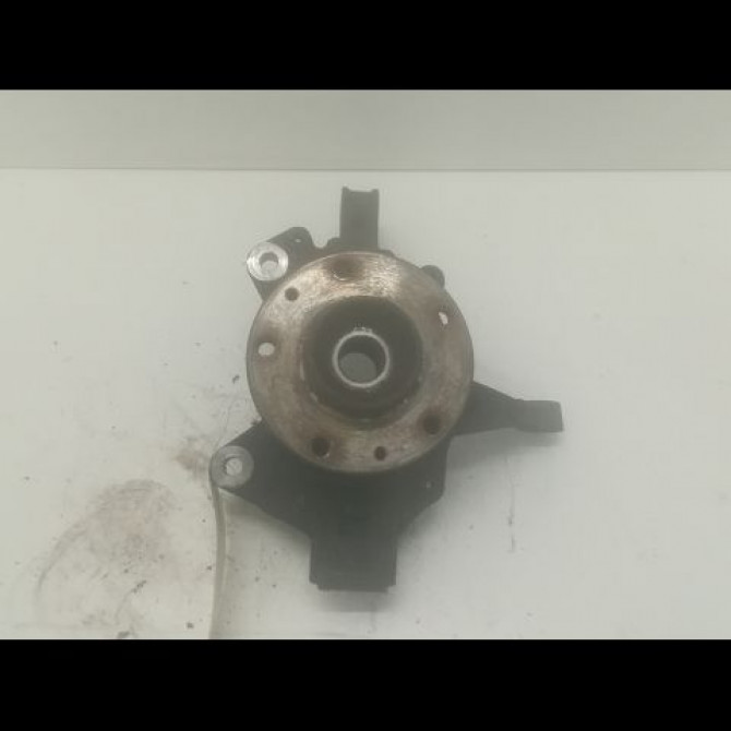 Moyeu avg occasion RENAULT MEGANE III Phase 1 11-2008->01-2012 1.6i 16v 110ch 402108022R 1