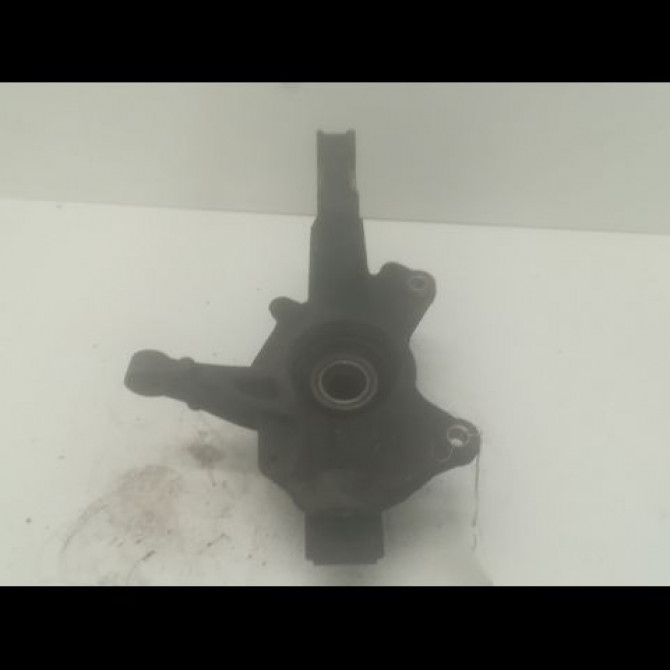 Moyeu avg occasion RENAULT MEGANE III Phase 1 11-2008->01-2012 1.6i 16v 110ch 402108022R 2