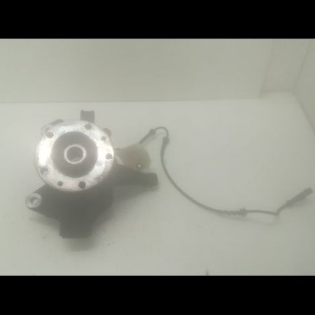 Moyeu avg occasion RENAULT MEGANE III Phase 1 11-2008->01-2012 1.6i 16v 110ch 402108022R