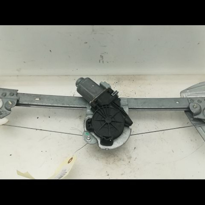 Mecanisme+moteur leve-glace avg occasion PEUGEOT 107 Phase 1 06-2005->12-2008 1.0i 12v 9221T8 2