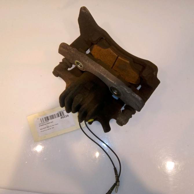 Etrier de frein avant droit occasion PEUGEOT 406 Phase 2 04-1999->04-2004 1.8i 16v 112ch 4401A1 2