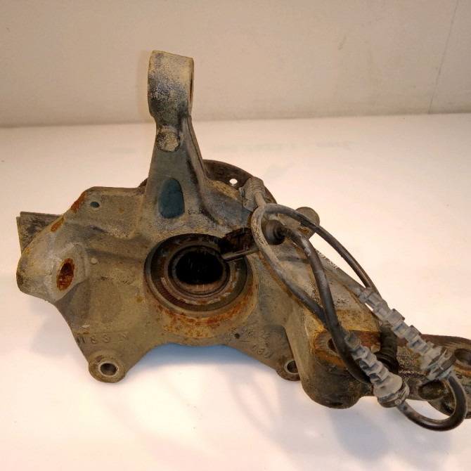 Moyeu avg occasion RENAULT MEGANE III Phase 2 BREAK 01-2012->06-2014 1.6 DCI 130ch 402108022R 2