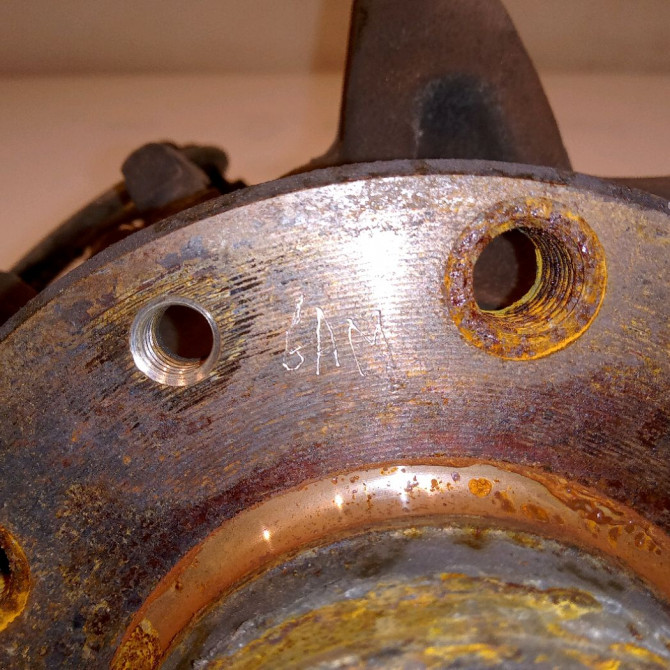 Moyeu avg occasion RENAULT MEGANE III Phase 2 BREAK 01-2012->06-2014 1.6 DCI 130ch 402108022R 3