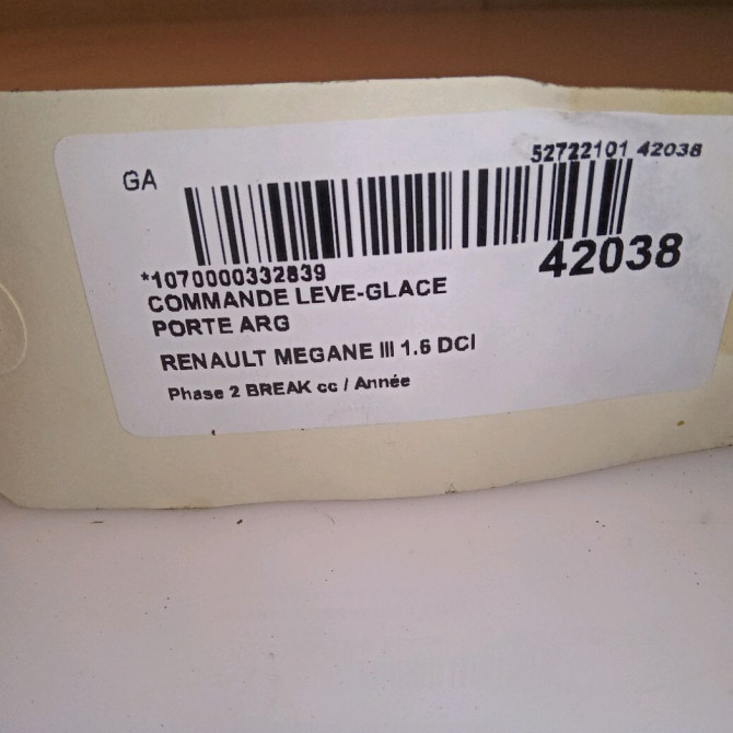 Commande leve-glace porte arrière gauche occasion RENAULT MEGANE III Phase 2 BREAK 01-2012->06-2014 1.6 DCI 130ch 4