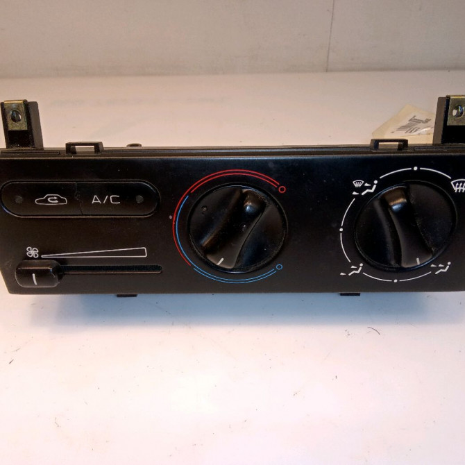 Commande de chauffage occasion PEUGEOT 406 Phase 1 10-1995->04-1999 1.8i 110ch 1