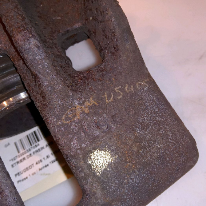 Etrier de frein avant gauche occasion PEUGEOT 406 Phase 1 10-1995->04-1999 1.8i 110ch 4401A0 3