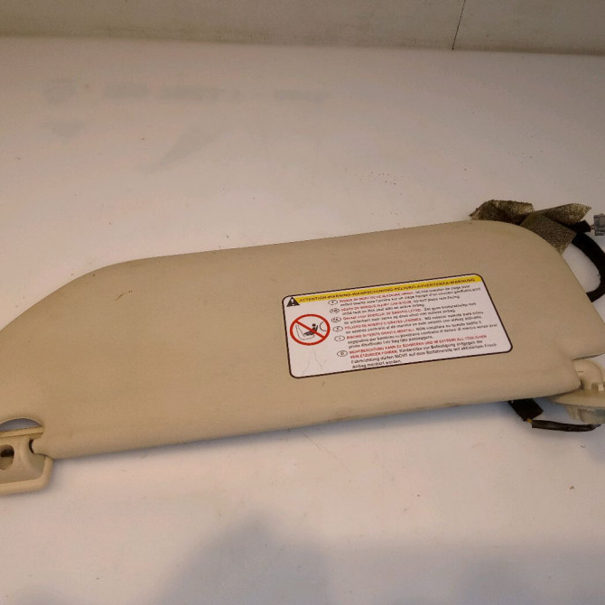 Pare-soleil droit occasion CITROEN C4 I Phase 1 11-2004->07-2008 1.6i 16v 8143JG 2