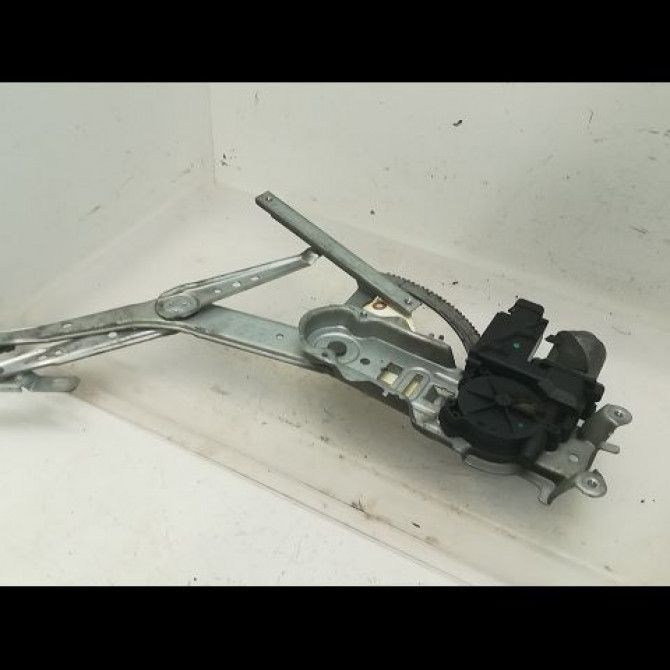 Mecanisme + moteur lève-glace avant droit occasion OPEL CORSA III Phase 1 10-2000->08-2003 1.7 DI 16v 9196411 1