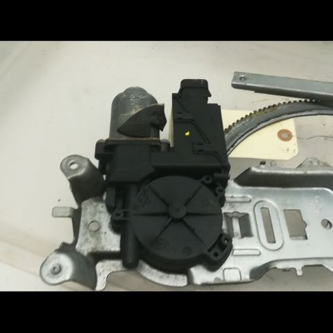 Mecanisme+moteur leve-glace avg occasion OPEL CORSA III Phase 1 10-2000->08-2003 1.7 DI 16v 9196410 2