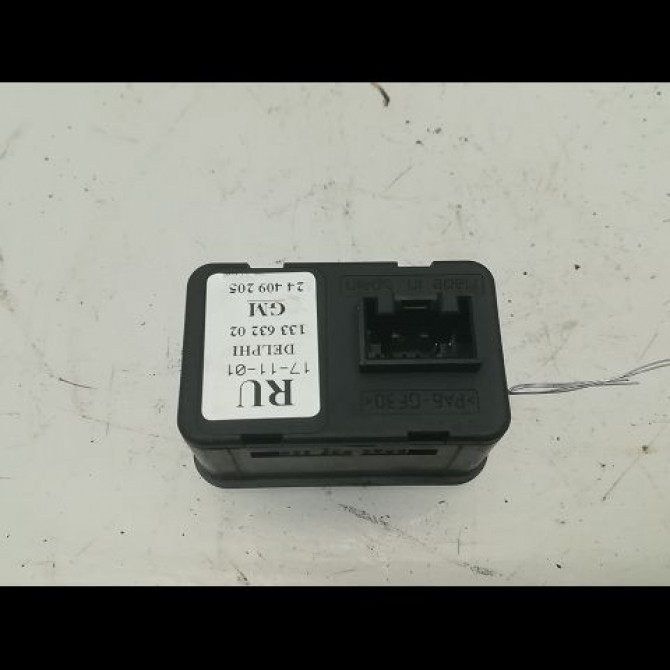 Commande lève-glace porte avant gauche occasion OPEL CORSA III Phase 1 10-2000->08-2003 1.7 DI 16v 24411030 2