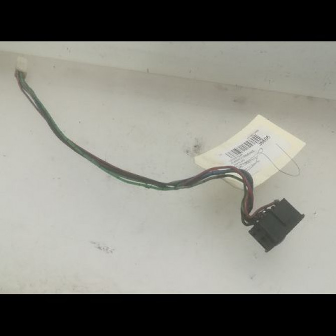 Commande lève-glace porte avant droite occasion OPEL CORSA II Phase 1 03-1993->04-1997 1.5 TD 90433895 1